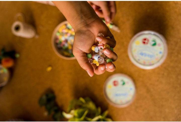 Produktbild dantoy 5911 - PASTEL PERLEN PASTELFARBEN GROss 520 STK.