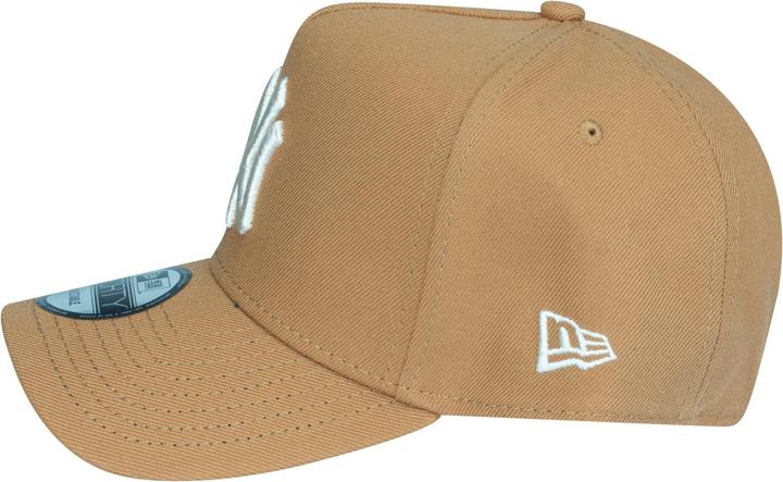 Actual product image New Era 9Forty Snapback Trucker Cap New York Yankees bronze