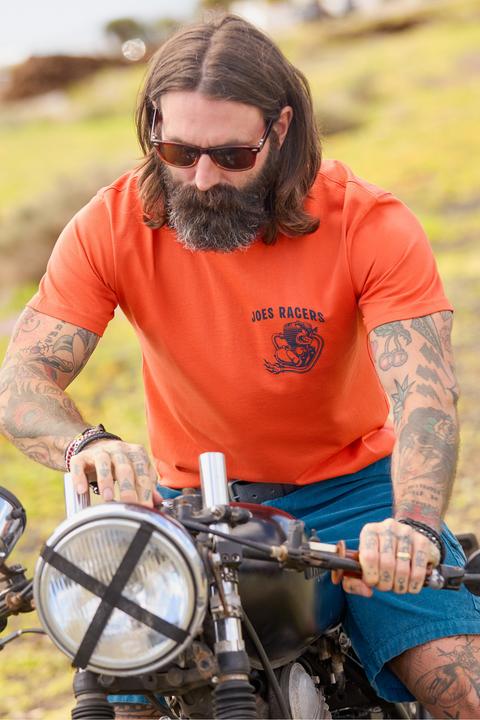 Produktbild Joe Browns Graphic Tee with Engine Back Print – Orange (S)