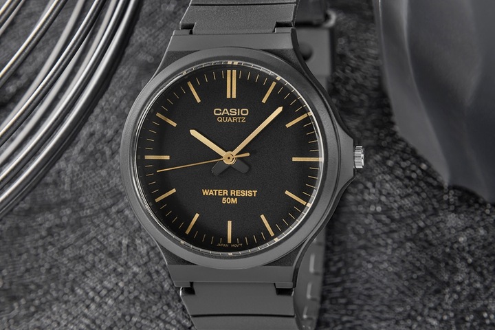 Actual product image Casio MW-240-1E2VDF Men's watch + BOX