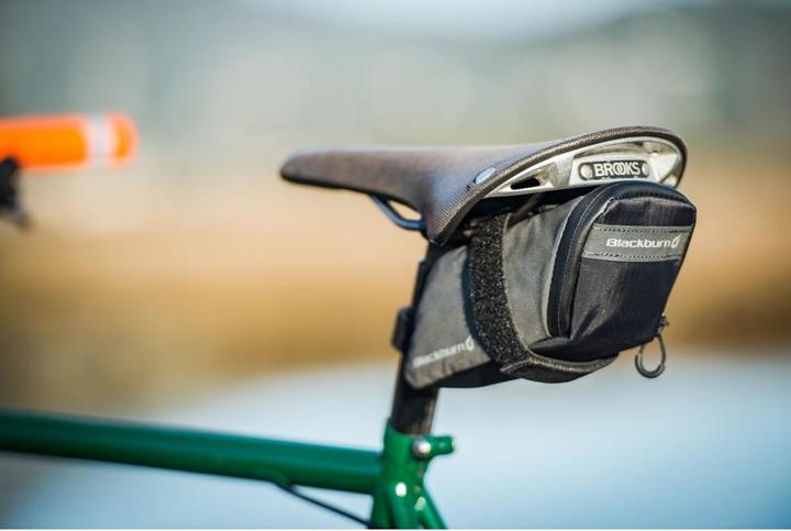 Actual product image Blackburn Grid Seat Bag M (0.60 l, Saddle bag)