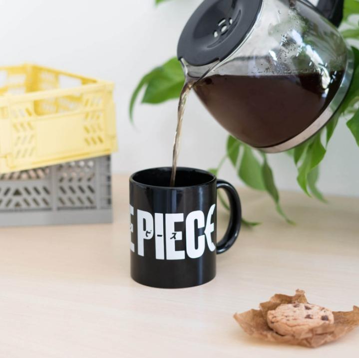 Produktbild Grupo Erik ONE PIECE NETFLIX - Logo - Mug 350 ml (350 ml, 1x)