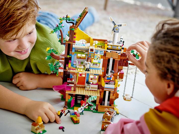 Actual product image LEGO Friendship Treehouse (41703, LEGO Friends)