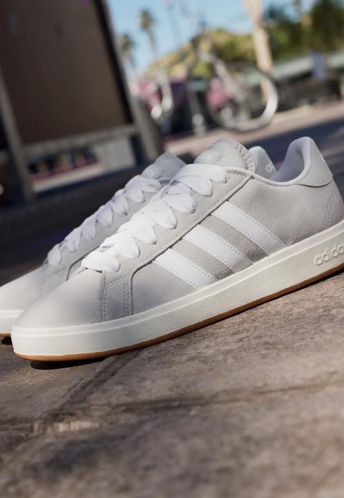 Image du produit Adidas Baskets GRAND COURT BASE 00s (44)