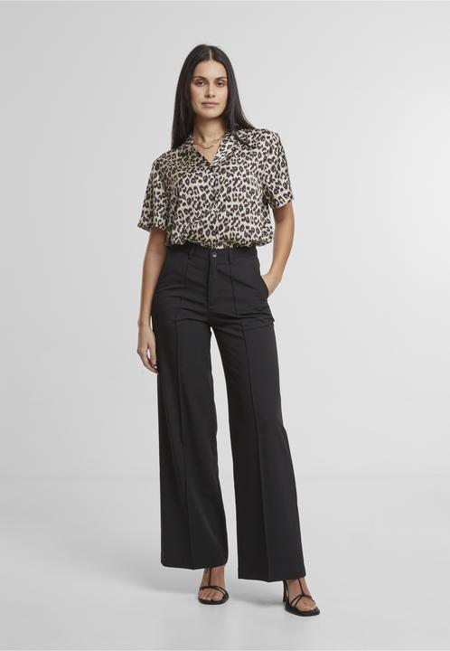 Produktbild Urban Classics Leo Resort (XS)