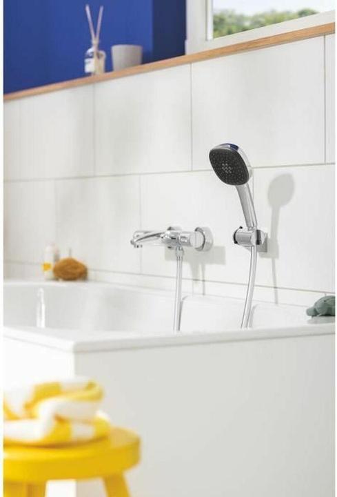 Produktbild Grohe Vitalio Comfort 110 QuickFix Handbrause, intelligente Strahlumstellung, wassersparend, 3 Strahlarten (3 Strahlarten, 7.40 l/min)