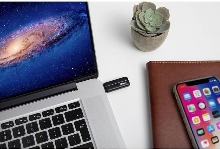 Produktbild MyMedia USB 2.0 Stick 8GB, schwarz (8 GB, USB-A)
