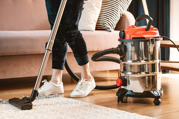 Actual product image Camry CR 7045 industrial vacuum cleaner stainless steel