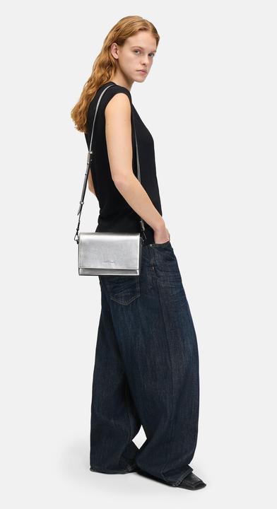 Produktbild Liebeskind Berlin Crossbody Mittelgrosse Crossbody Bag aus Schafsleder