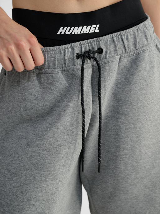 Actual product image hummel hmlTECH FLEECE SHORTS (L)