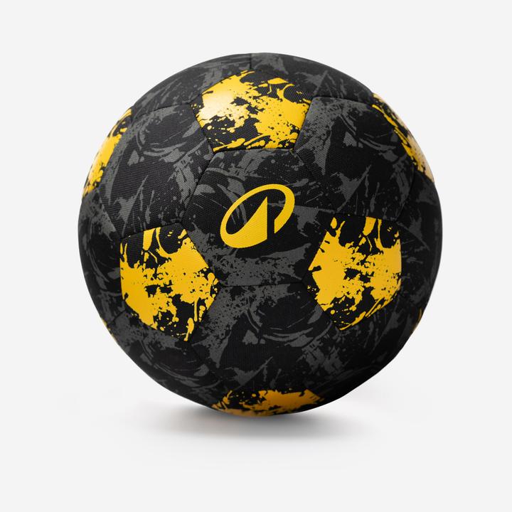 Kipsta Street Football Light with Controlled Bounce Size 4 (4)