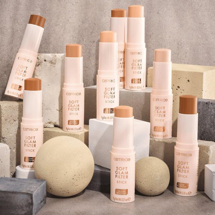 Actual product image Catrice Finisher Soft Glam Filter Stick 030 Medium (030, MEDIUM, Highlighter, 9 g)