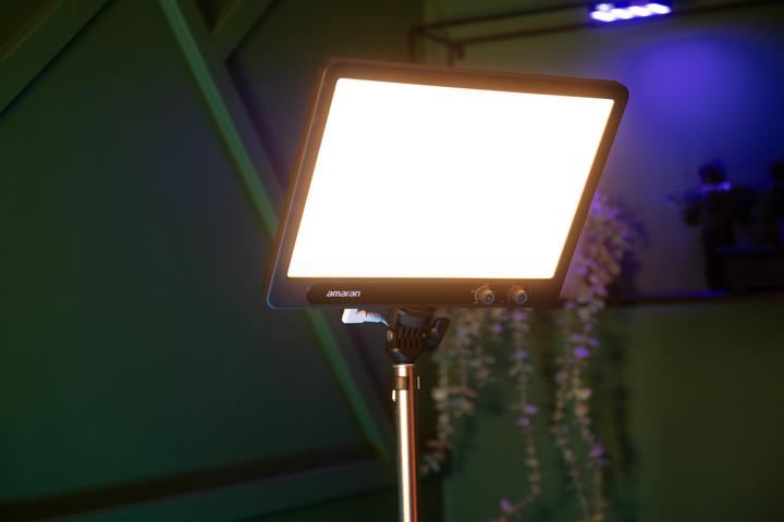 Immagine prodotto Amaran Verge Charcoal (EU) (Apparecchio di illuminazione a superficie)