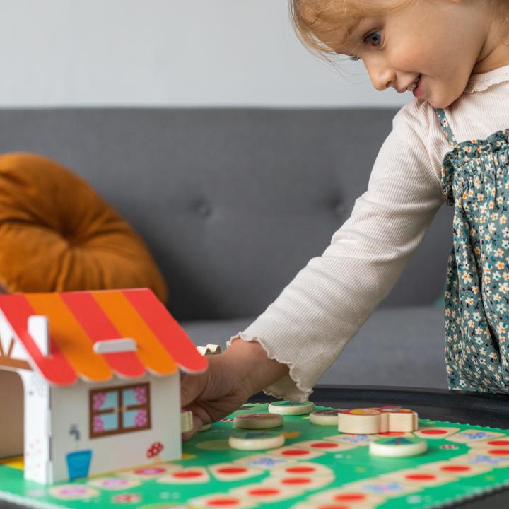 Actual product image Jumbo Goula Red Riding Hood (German)