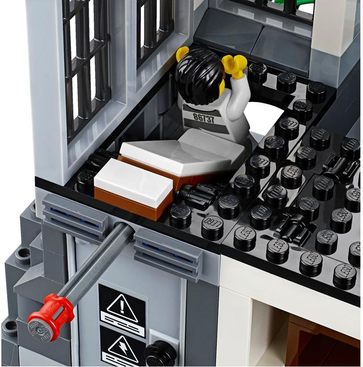 Actual product image LEGO City Prison Island (60130, LEGO City)