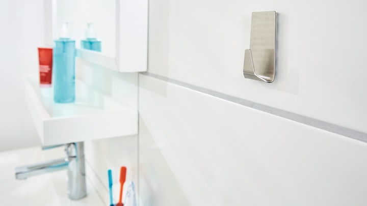 Actual product image tesa Powerstrips Hooks LARGE Metal