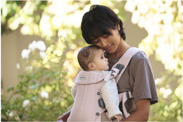 Actual product image BabyBjörn Harmony Woven baby carrier