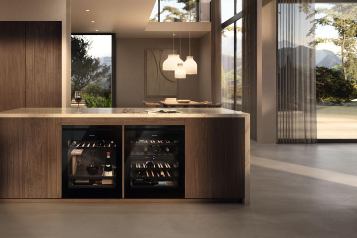 Immagine prodotto Miele KWTUS 7055 F Unterbau-Weintemperierschrank Obsidianschwarz Glas 12519500