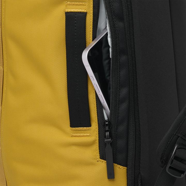 Actual product image Black Diamond Street Creek 30 Rt Backpack (30 l)