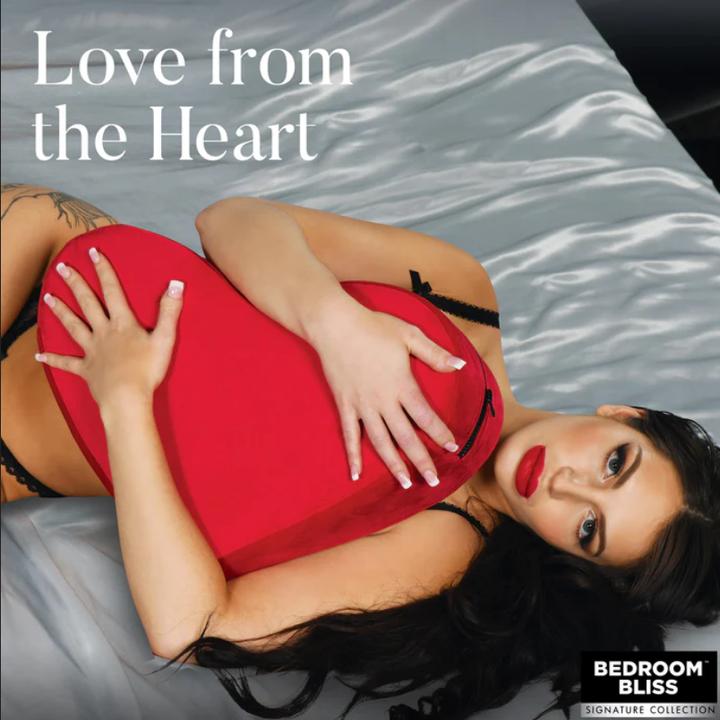Produktbild Bedroom Bliss Love Pillow Heart Pillow