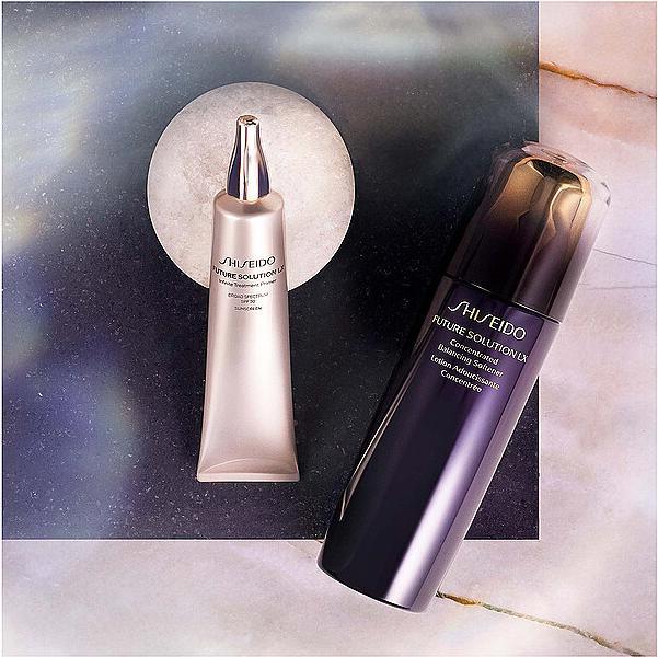 Actual product image Shiseido Future Solution LX Infinite Treatment Primer 40ml (No colour)