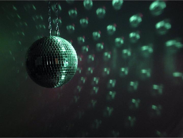 Actual product image Eurolite Mirror ball set 30cm with pinspot (30 cm)