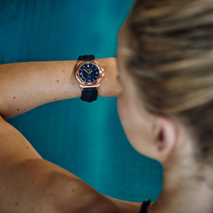 Actual product image Victorinox I.N.O.X. V (Diving watch, 37 mm)