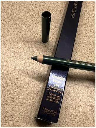 Actual product image Estée Lauder Double Wear 24H Waterproof Gel Eye Pencil Emerald (No. 07 - Emerald Volt)