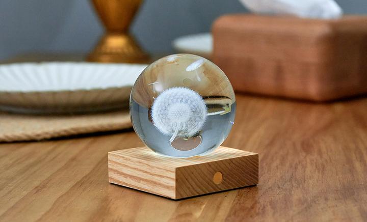 Actual product image Gingko Amber Crystal Light