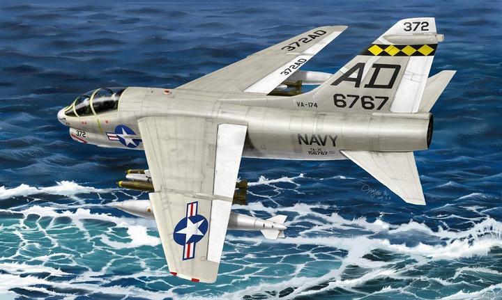 Produktbild Hobby Boss TA-7C Corsair II