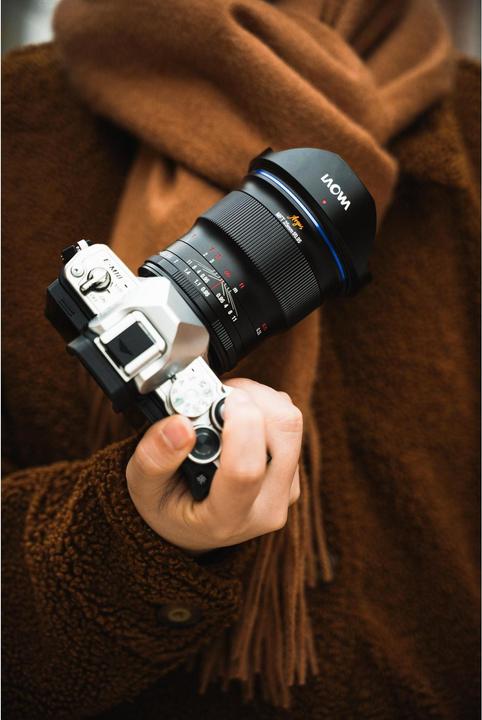Actual product image Venus Optic Fixed focal length Laowa Argus 25 mm f/0.95 MFT APO - MFT (Micro Four Thirds, Micro Four Thirds)