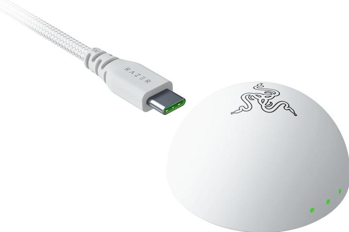 Actual product image Razer Deathadder V4 Pro Mouse White (Wireless, Cable)
