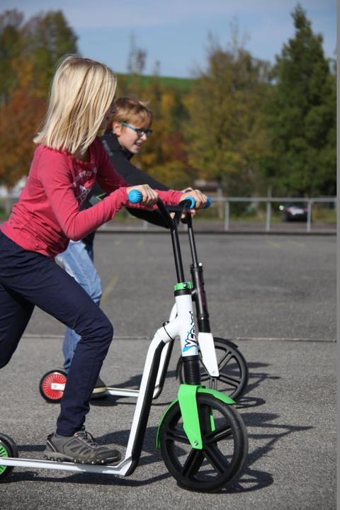 Actual product image Scoot and Ride Highway gangster