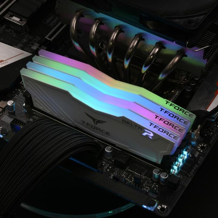 Produktbild Team Group T-Force Delta (2 x 8GB, 3600 MHz, DDR4-RAM, DIMM)