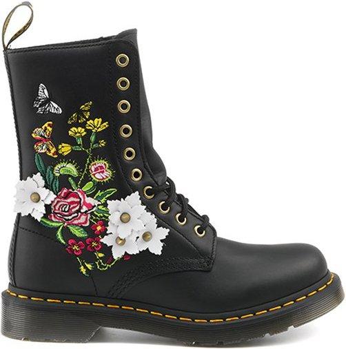 Actual product image Dr. Martens 1490 Bloom (36)