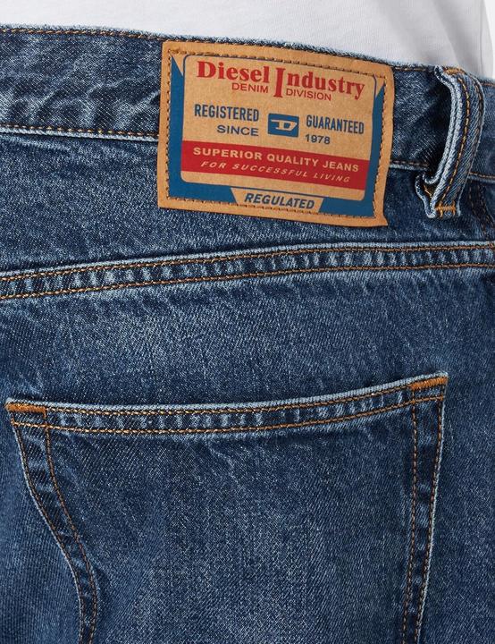 Actual product image Diesel D-Maks L.34 Broek (W31/L34)