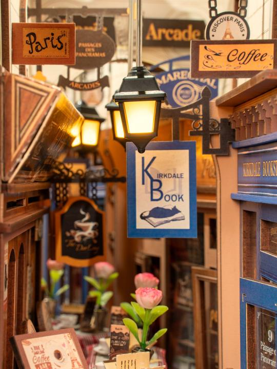 Immagine prodotto Rolife Incontri Arcade - Book Nook (19.50 x 10.60 x 25.50 cm)