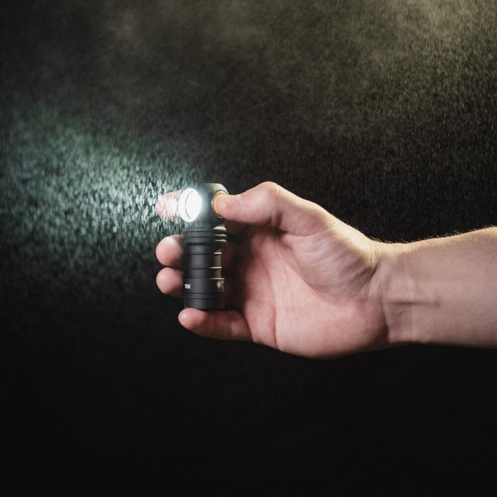 Produktbild ArmyTek Wizard C1 Pro Magnet Multifunktionslampe USB warm (7.63 cm, 930 lm)