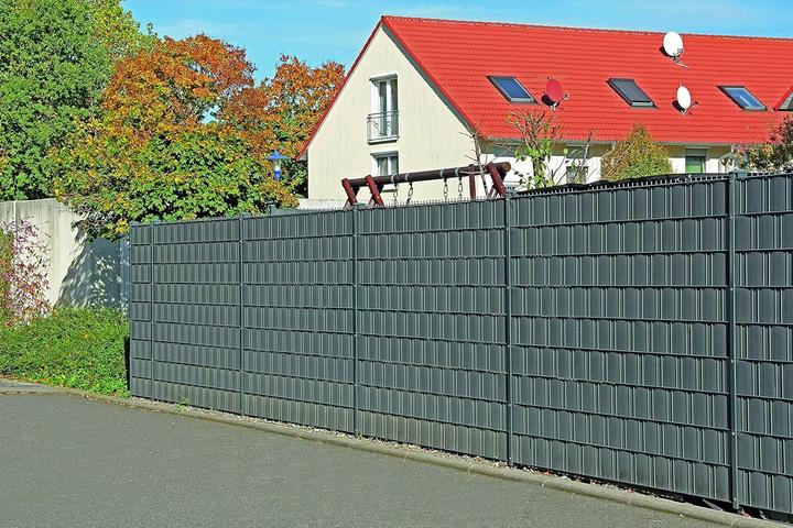 Actual product image Alberts Privacy strip height 190 mm anthracite RAL 7016 roll with 50 metres