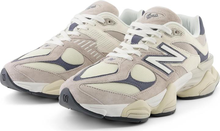 Image du produit New Balance U9060EEB (42)