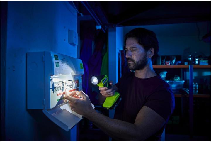 Actual product image Ryobi Rechargeable LED hand lamp (280 lm)