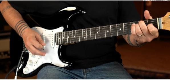 Produktbild EKO E-Gitarre GEE ST100-BLK Schwarz Komplett-Set (E-Gitarre, Pappelholz, Ahorn, Harz)