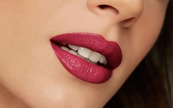 Actual product image Pupa Milano Milano I'm Pure Colour Lipstick Absolute Shine 3.5g 313 Hot Ruby (313 Hot Ruby)