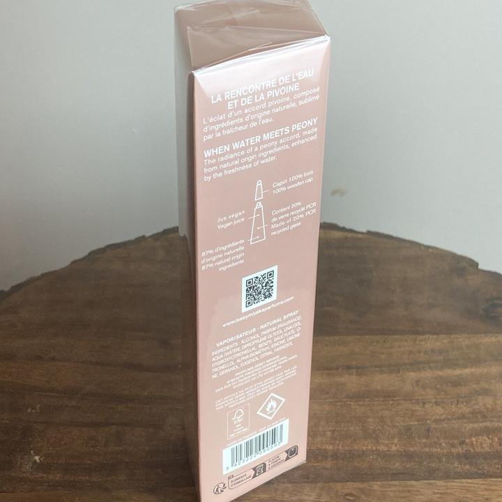 Actual product image Issey Miyake Eau & Pivoine Eau de Toilette Intense (Eau de toilette, 50 ml)