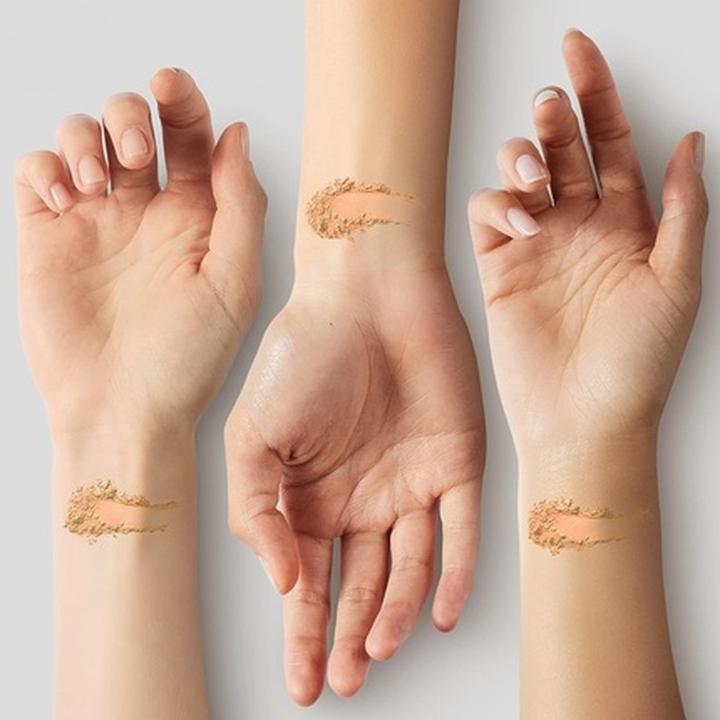 Actual product image MAC Cosmetics Studio Fix Powder Plus Foundation (N9)