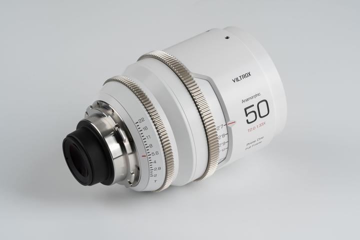 Image du produit Viltrox 50mm T2.0 1.33X E-mount Full-frame Anamorphic Lens (Plein format)