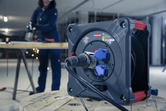 Productafbeelding Brennenstuhl Professionele CEE-kabelhaspel KD 3200 C1 met kantelbeveiliging rondom (30 m)