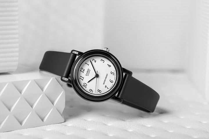 Produktbild Casio Standard (Analoguhr, 25 mm)