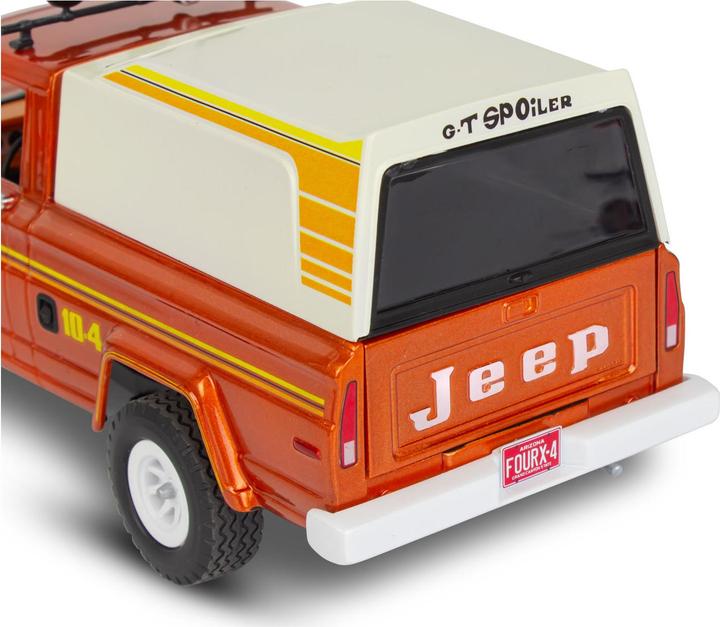 Produktbild Revell Jeep J-10 pickup with camper