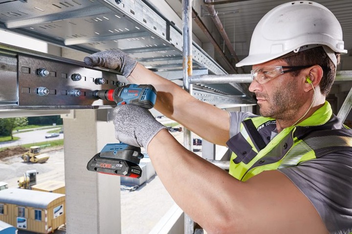Actual product image Bosch Professional Combo kit set with 3 18V tools: GSB 18V-45, GDX 18V-200, GWS 18V-7, 2x 5.0Ah